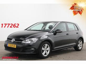 skadebil auto Volkswagen Golf 1.2 TSI Trendline 5-DRS Navi Clima Cruise SHZ PDC AHK 2014/2