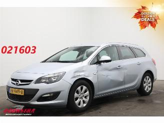damaged passenger cars Opel Astra Sports Tourer 1.4 Turbo Blitz Navi Airco Cruise PDC AHK 2015/11