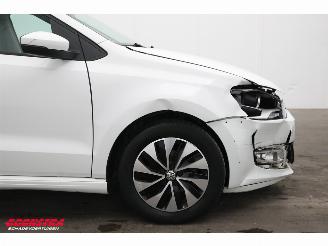 Volkswagen Polo 1.0 BlueMotion Edition 5-DRS Navi Airco Cruise 103.906 km! picture 5