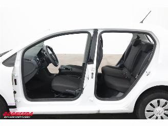 Volkswagen Up! 1.0 5-DRS Bluetooth Airco 28.224 km! picture 7