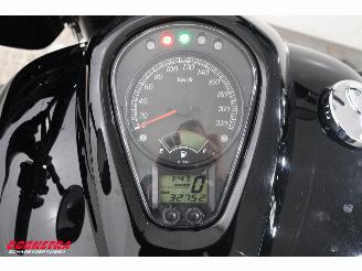 Suzuki  C 1500 BT Intruder ABS Apple/Android Radio 32.752 km! picture 16