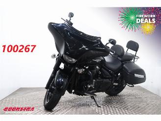 dañado motos Suzuki  C 1500 BT Intruder ABS Apple/Android Radio 32.752 km! 2014/6
