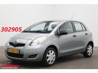 škoda osobní automobily Toyota Yaris 1.0 VVTi 5-DRS Cool Airco 2010/11
