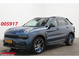 Vaurioauto  passenger cars Lynk & Co 01 1.5 PHEV LED Pano ACC Memory Infinity Camera 2021/10