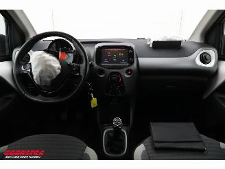 Toyota Aygo 1.0 VVT-i x-play Apple/Android Airo Cruise Camera 57.976 km! picture 14