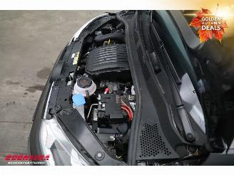 Volkswagen Up! 1.0 5-DRS Airco Bluetooth 39.306 km! picture 10