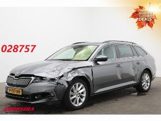 Voiture accidenté Skoda Superb Combi 1.4 TSI iV Bus. Ed. Plus LED ACC Memory Camera SHZ AHK 2022/5