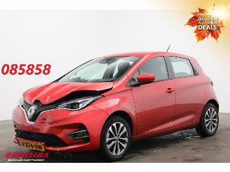Vaurioauto  passenger cars Renault Zoé R135 Zen 50 kWh *Incl. Koopaccu* LED Clima Cruise SHZ LRHZ 2020/8