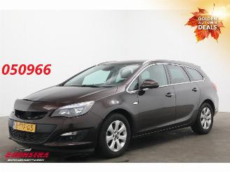 damaged passenger cars Opel Astra Sports Tourer 1.4 Turbo Business + 2014/5