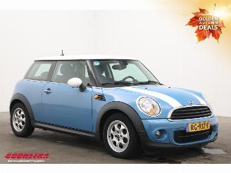 Mini One 1.6 D Navi Clima Cruise PDC picture 2