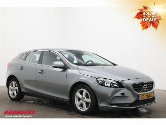 Volvo V-40 2.0 D2 Momentum Navi Clima Cruise PDC AHK picture 2