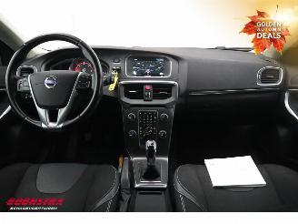 Volvo V-40 2.0 D2 Momentum Navi Clima Cruise PDC AHK picture 13