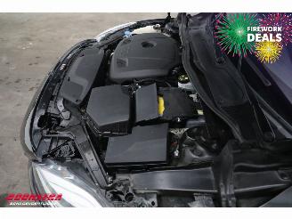 Volvo V-40 2.0 T3 Aut. Nordic+ Pano LED Memory Leder Camera SHZ picture 10