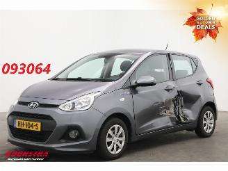 skadebil auto Hyundai I-10 1.0i i-Motion Comfort Clima Cruise PDC 2016/1