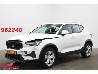 Damaged car Volvo XC40 2.0 B3 Core Navi Clima Carplay Sportzetels 2022/10