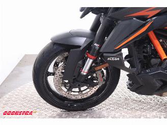 KTM  1390 SuperDuke R Akrapovic LED Cruise picture 9