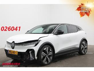 damaged passenger cars Renault Mégane E-Tech c.r iconic 60 kWh ACC H&K Leder SHZ Navi Clima Camera 2025/2