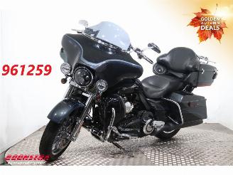 krockskadad bil motor Harley-Davidson  110 FLHTCUSE CVO Ultra Classic 110 FLHTCUSE8 CVO Ultra Classi 110 Years Ed. Radio Cruise LED ABS 2013/1