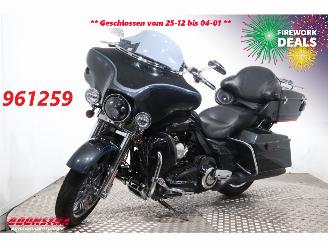 krockskadad bil motor Harley-Davidson  110 FLHTCUSE CVO Ultra Classic 110 Years Ed. Radio Cruise LED ABS 2013/1