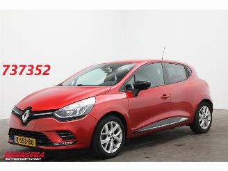 krockskadad bil auto Renault Clio 0.9 TCe Limited Navi Clima Cruise LMV 2019/1