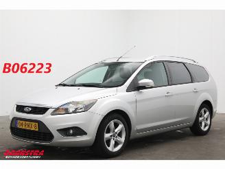 skadebil auto Ford Focus 1.6 Comfort Airco Cruise Bluetooth 2011/6