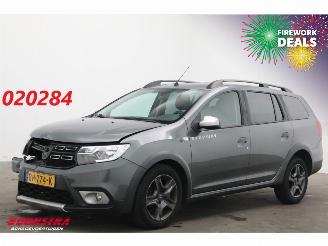skadebil auto Dacia Logan MCV Stepway 0.9 TCe Navi Airco Cruise PDC 2017/11