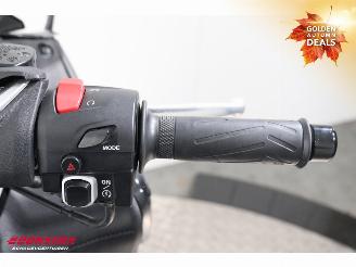 Yamaha  T-Max 530 Black Max Akrapovic picture 27