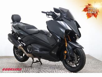 Yamaha  T-Max 530 Black Max Akrapovic picture 2