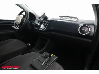 Volkswagen Up! 1.0 5-DRS Airco Bluetooth 33.429 km! picture 13