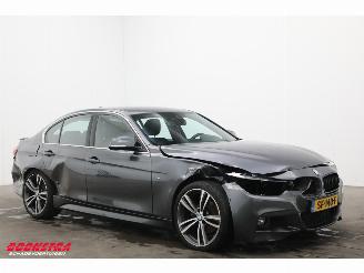 BMW 3-serie 318i M-Sport Aut. LED Leder Navi Clima Cruise SHZ 120.976 km! picture 2