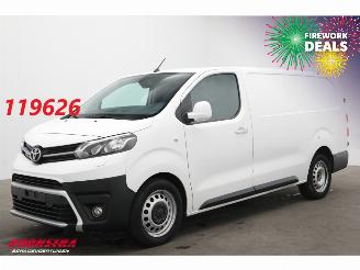 krockskadad bil bedrijf Toyota Proace 2.0 D-4D Navi Clima Cruise PDC AHK 2018/5