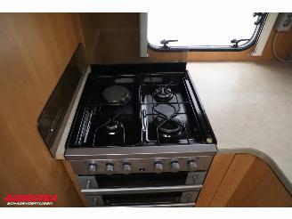 Swift  Charisma 220 BY 2006 Oven picture 13