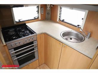 Swift  Charisma 220 BY 2006 Oven picture 12