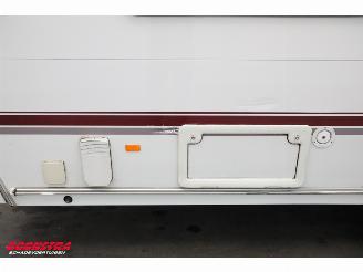 Swift  Charisma 220 BY 2006 Oven picture 5