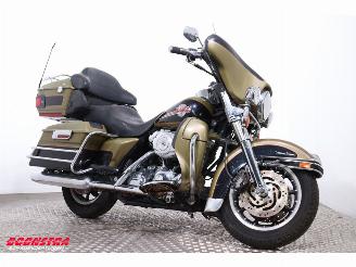 Harley-Davidson  FLHTCU Electra Glide Ultra Classic picture 2