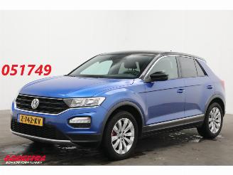 Coche accidentado Volkswagen T-Roc 1.5 TSI Sport LED ACC Navi Clima SHZ LRHZ 2019/12