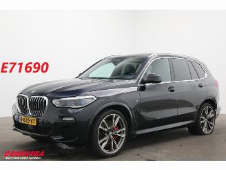 skadebil auto BMW X5 xDrive40d M-Sport Pano LED ACC HUD Memory LRHZ AHK 2021/1