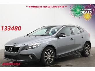 ojeté vozy osobní automobily Volvo V-40 Cross Country 2.0 D2 Aut. Kinetic Navi Airco Cruise 2017/3