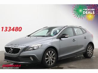 Käytettyjen passenger cars Volvo V-40 Cross Country 2.0 D2 Aut. Kinetic Navi Airco Cruise 2017/3