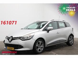 uszkodzony samochody osobowe Renault Clio Estate Grandtour 1.5 dCi ECO Night Day Navi Airco Cruise PDC 2015/8
