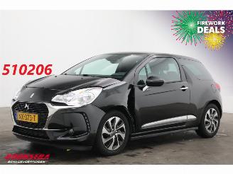 skadebil auto DS Automobiles DS 3 1.2 PureTech So Chic Navi Clima Cruise PDC 44.823 km! 2017/5
