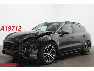 Auto incidentate Porsche Cayenne 3.0 E-Hybrid Pano LED ACC HUD Sport Chrono PDLS+ PASM AHK 2023/10
