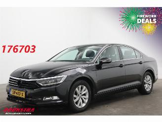uszkodzony samochody osobowe Volkswagen Passat 1.4 TSI DSG Comfortline LED ACC Navi Clima PDC 151.000 km! 2018/6