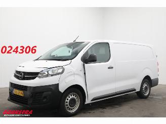 skadebil bedrijf Opel Vivaro-e L3H1 Edition 75 kWh Airco PDC AHK 2023/6