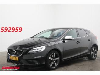 krockskadad bil auto Volvo V-40 1.5 T3 Aut. R-Design LED H/K Navi Clima Cruise Camera SHZ 91.709 km! 2019/12