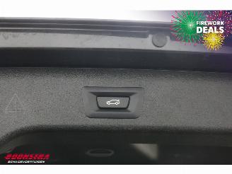 BMW 5-serie Touring 520i Aut. Sport-Line LED Navi Clima Cruise PDC AHK picture 27