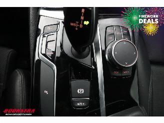 BMW 5-serie Touring 520i Aut. Sport-Line LED Navi Clima Cruise PDC AHK picture 26