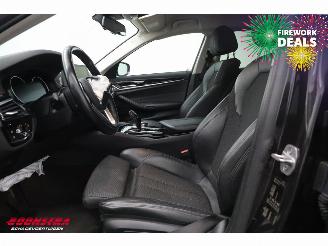 BMW 5-serie Touring 520i Aut. Sport-Line LED Navi Clima Cruise PDC AHK picture 15