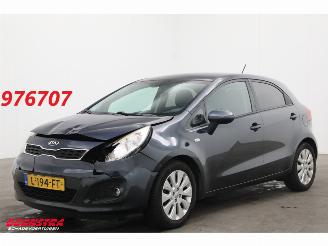 uszkodzony samochody osobowe Kia Rio 1.2 CVVT ComfortLine Clima Cruise SHZ LRHZ PDC 132.607 km! 2014/10
