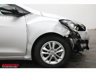 Hyundai I-30 1.6 GDI Go! Navi Clima Cruise Camera PDC 94.708 km! picture 5